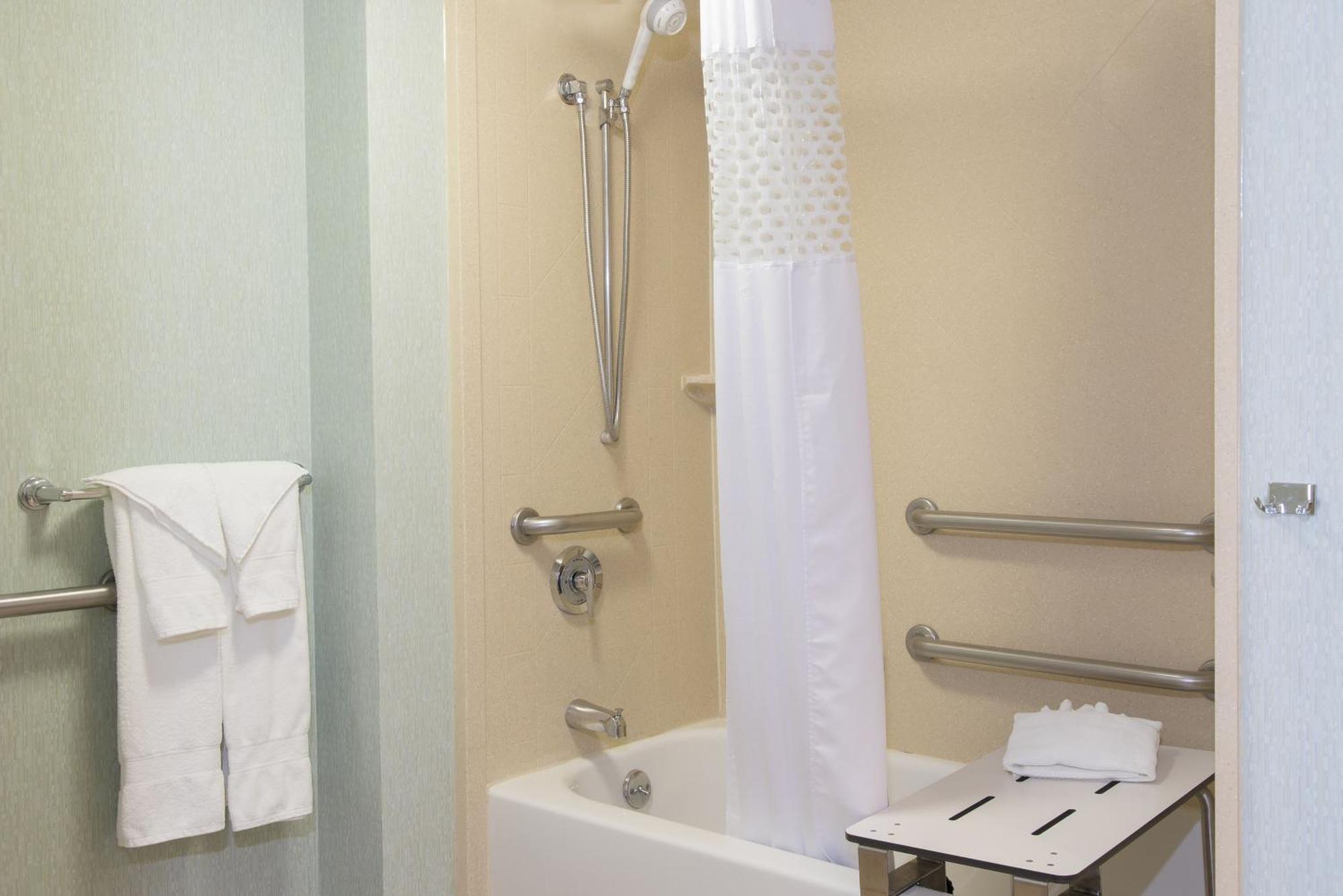 Hampton Inn & Suites Kokomo Εξωτερικό φωτογραφία
